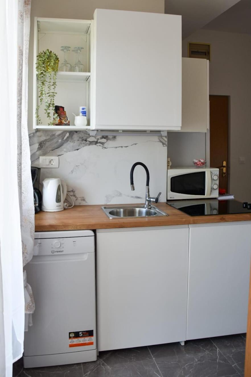 Apartment Yelena Rose West ซาดาร์ ภายนอก รูปภาพ